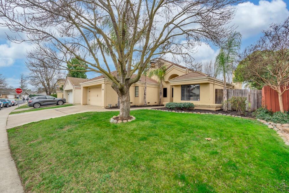 5101 Laguna Park Drive