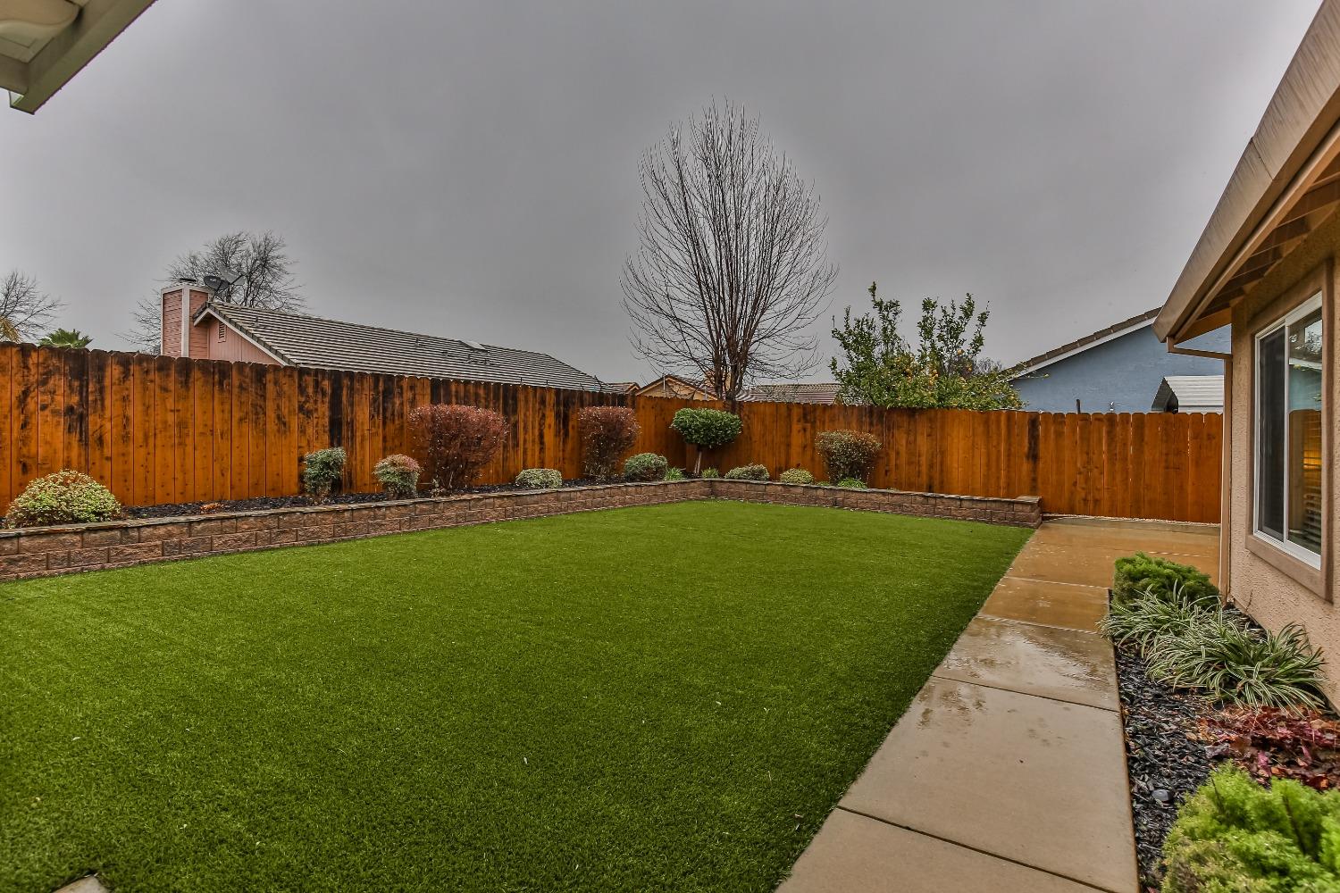 1213 Hiddenwood Drive