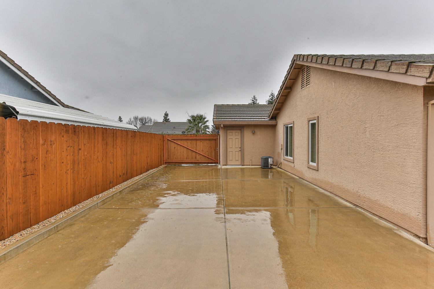 1213 Hiddenwood Drive