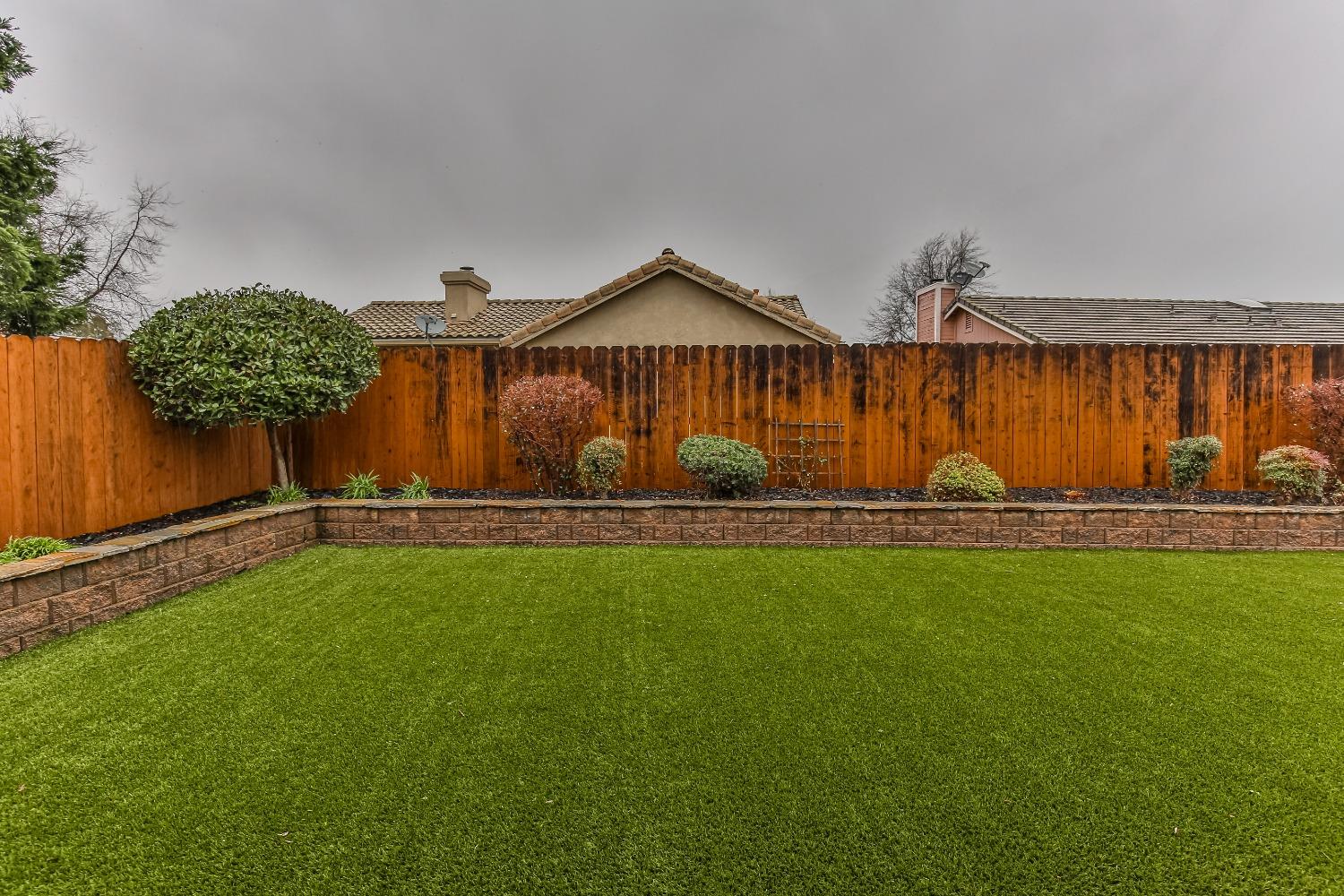 1213 Hiddenwood Drive