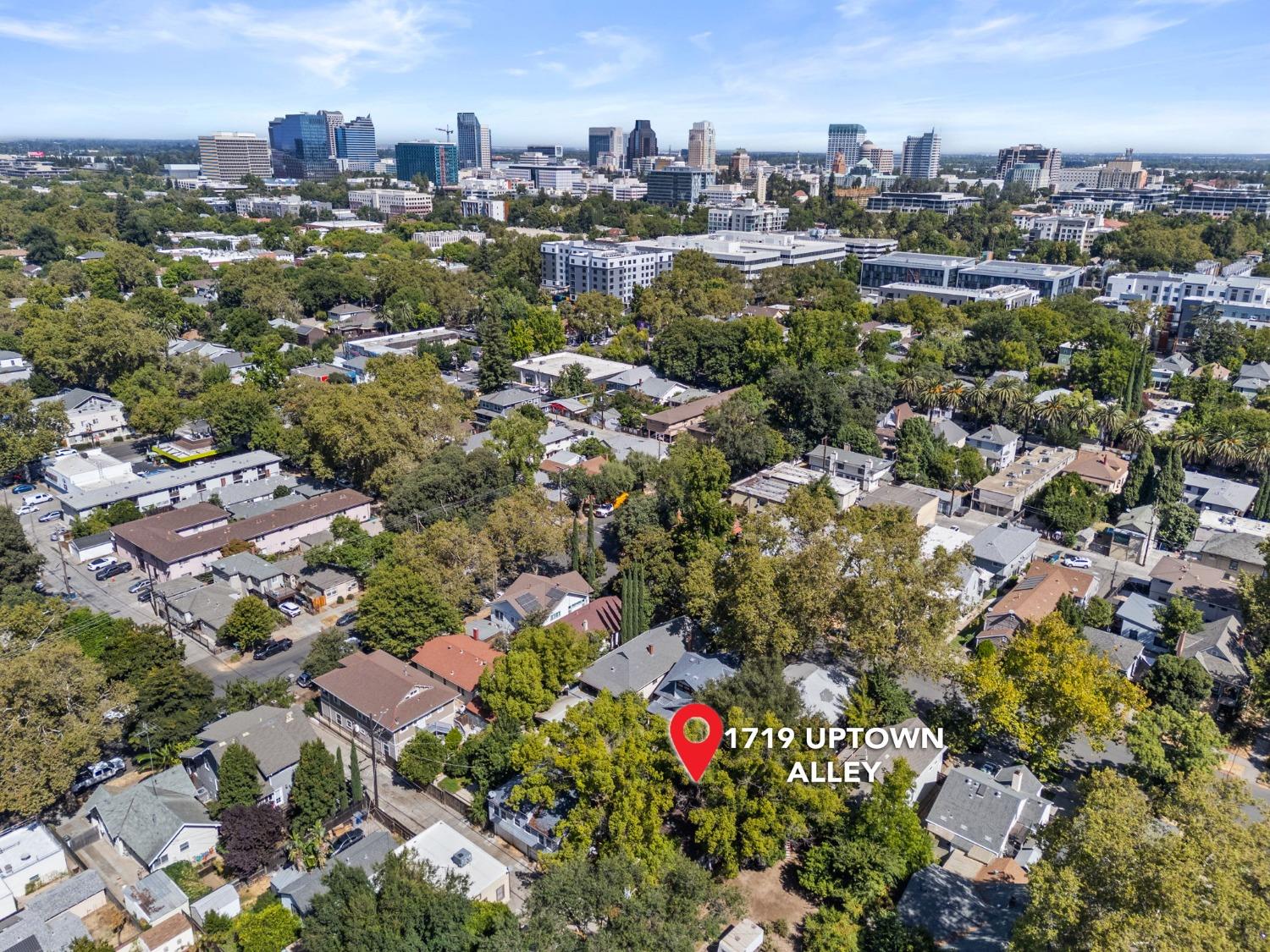 1719 Uptown Alley