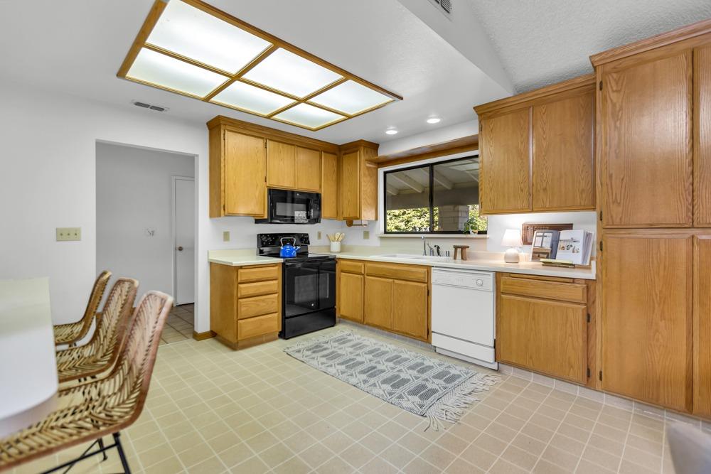 12599 Lee School Cross Road