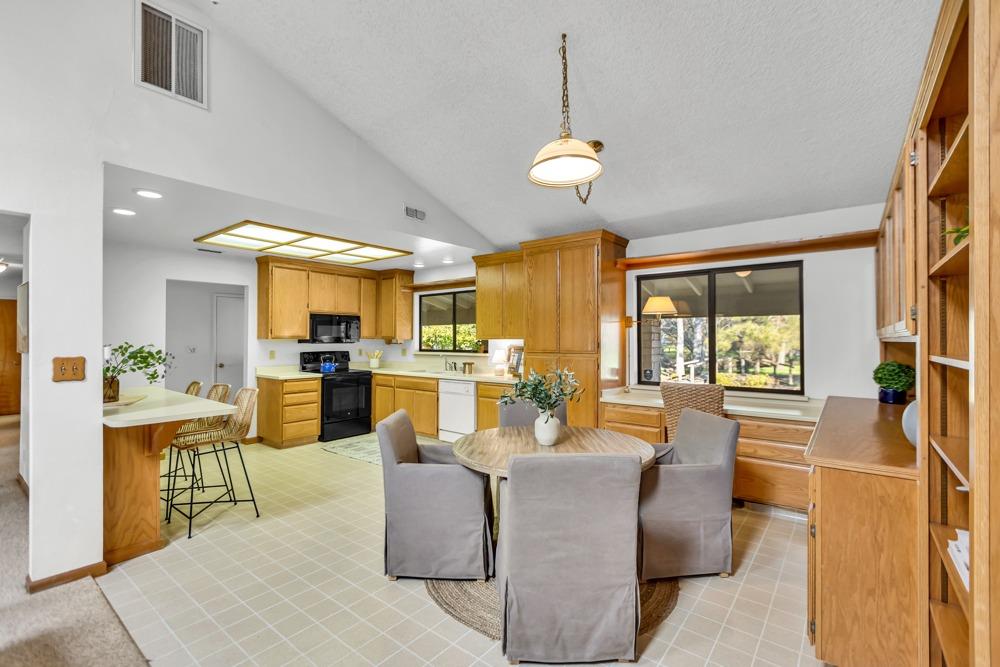 12599 Lee School Cross Road