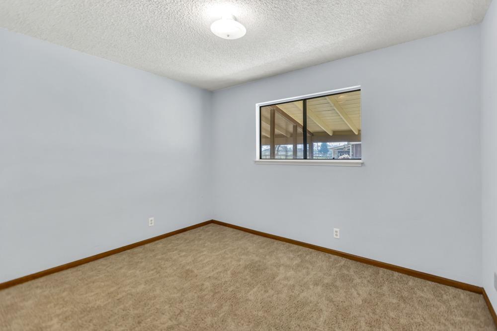 12599 Lee School Cross Road