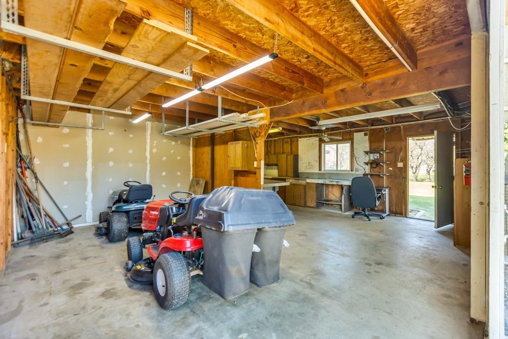 12599 Lee School Cross Road