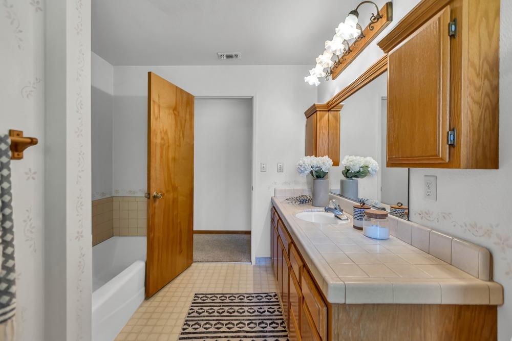 12599 Lee School Cross Road