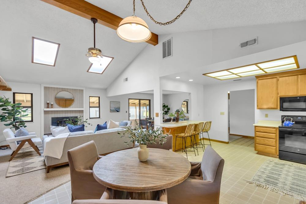 12599 Lee School Cross Road