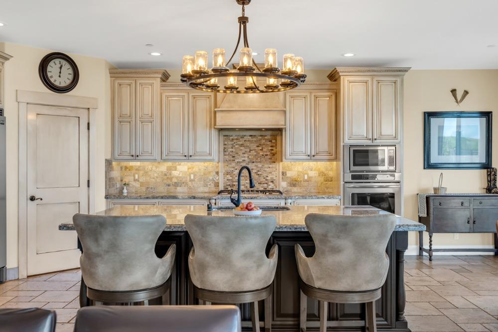 10894 Alta Mesa Road