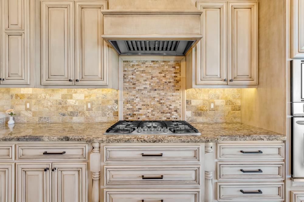 10894 Alta Mesa Road