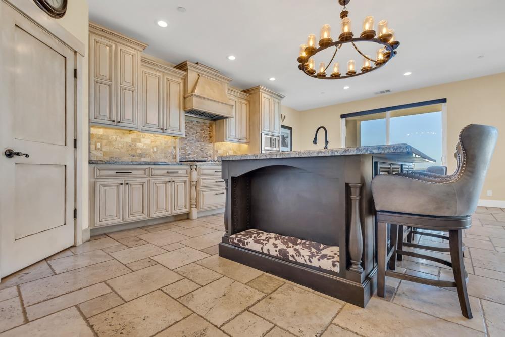 10894 Alta Mesa Road