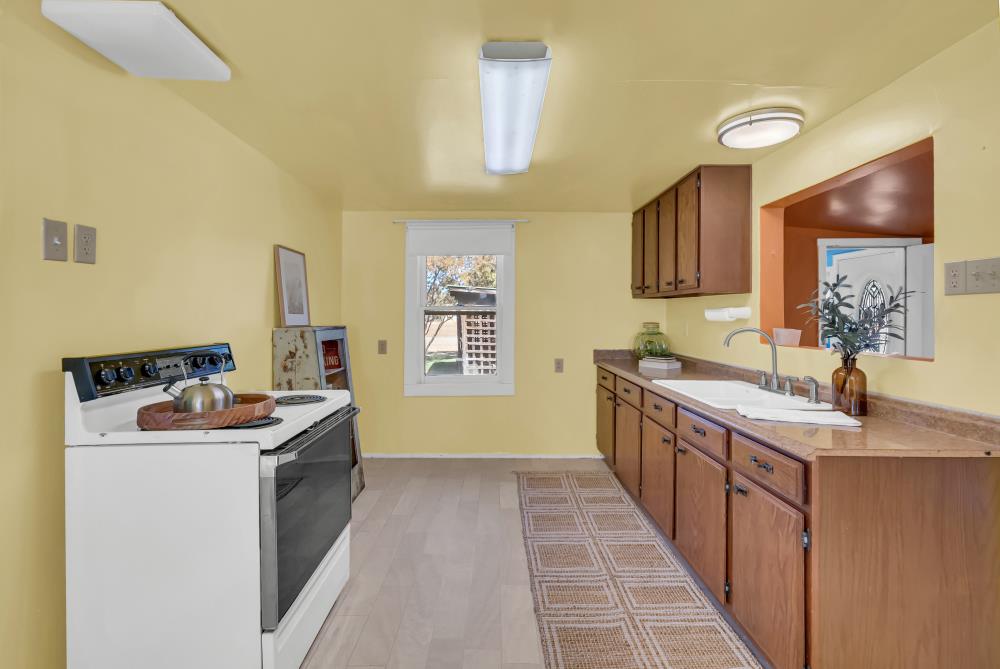 10990 Twin Cities Road