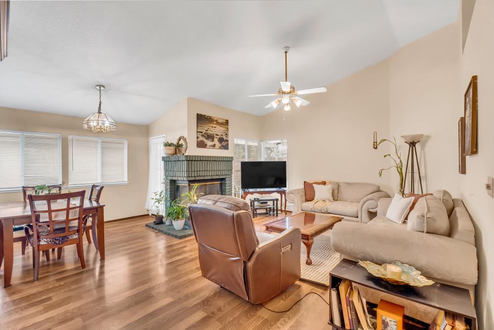 716 Summit Lakes Way