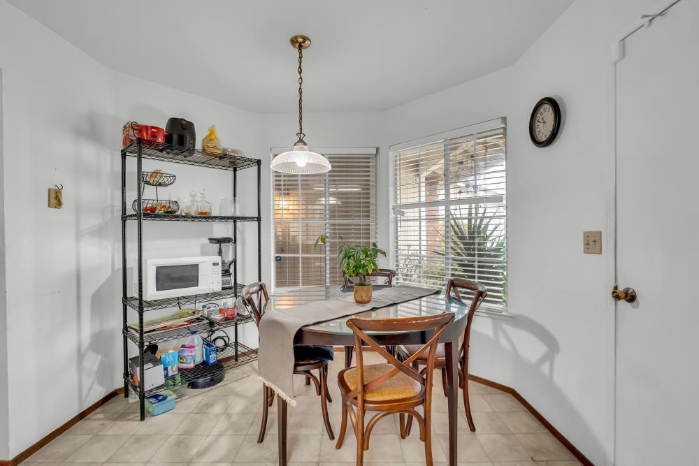 716 Summit Lakes Way