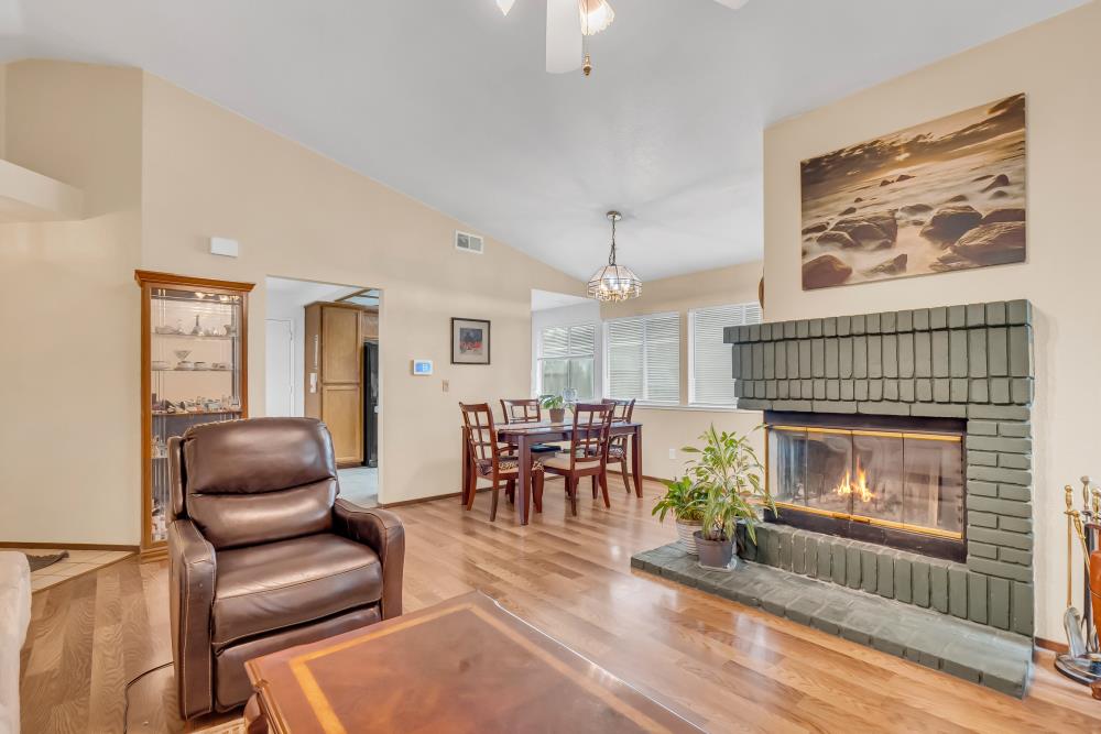 716 Summit Lakes Way