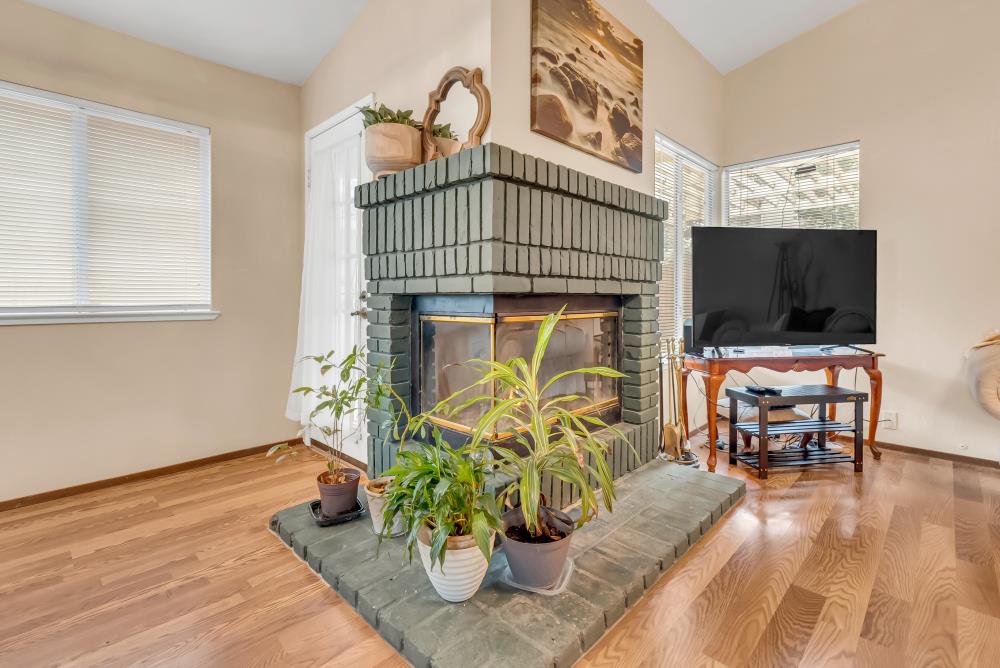 716 Summit Lakes Way