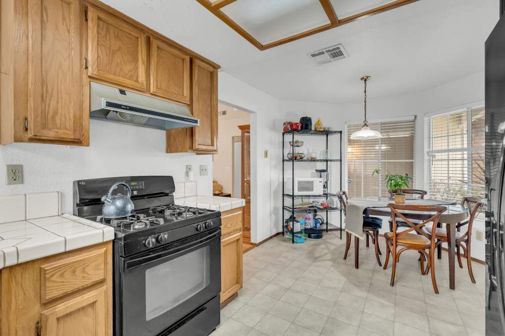 716 Summit Lakes Way