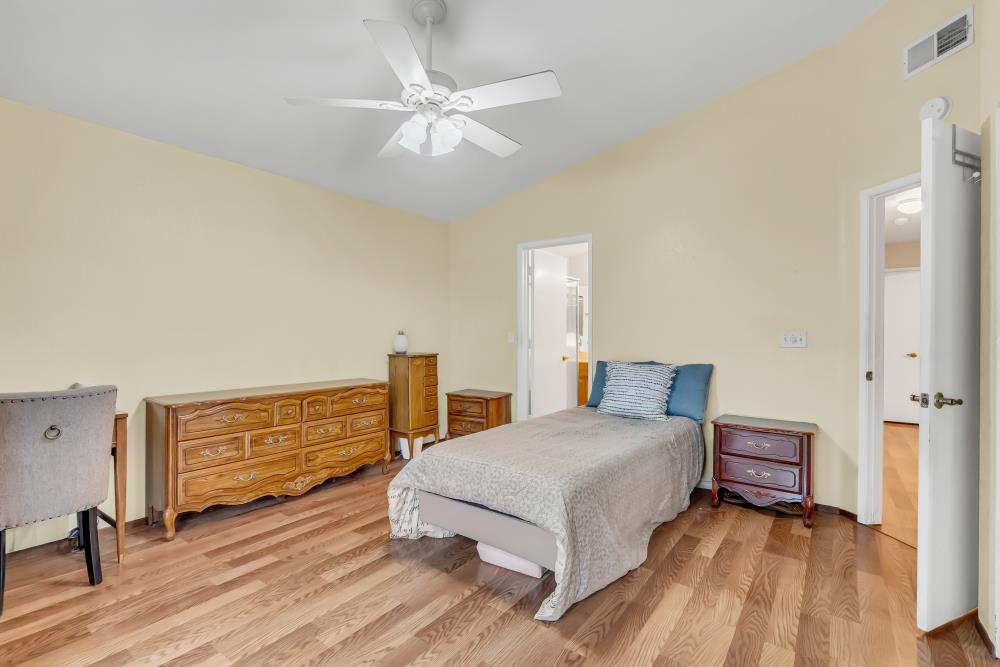 716 Summit Lakes Way