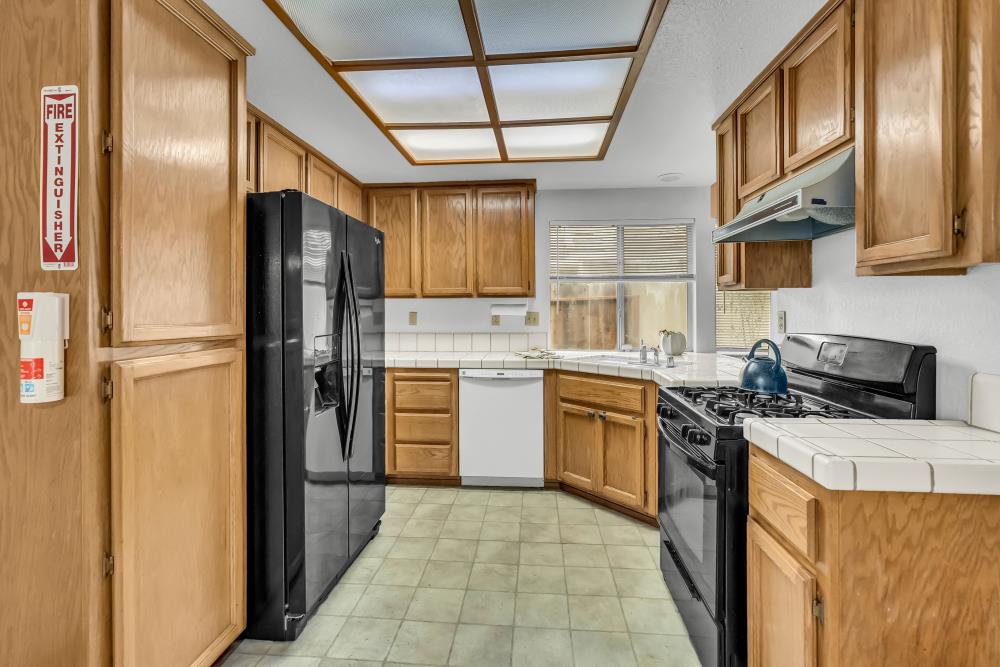 716 Summit Lakes Way