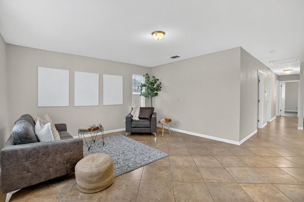 762 Twin Hills Drive