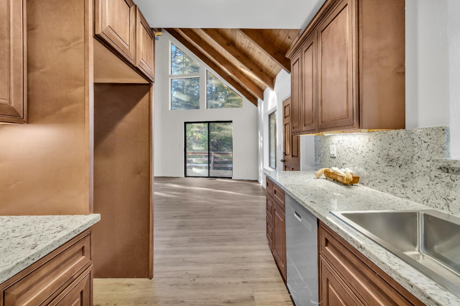 5300 Pine Ridge Drive