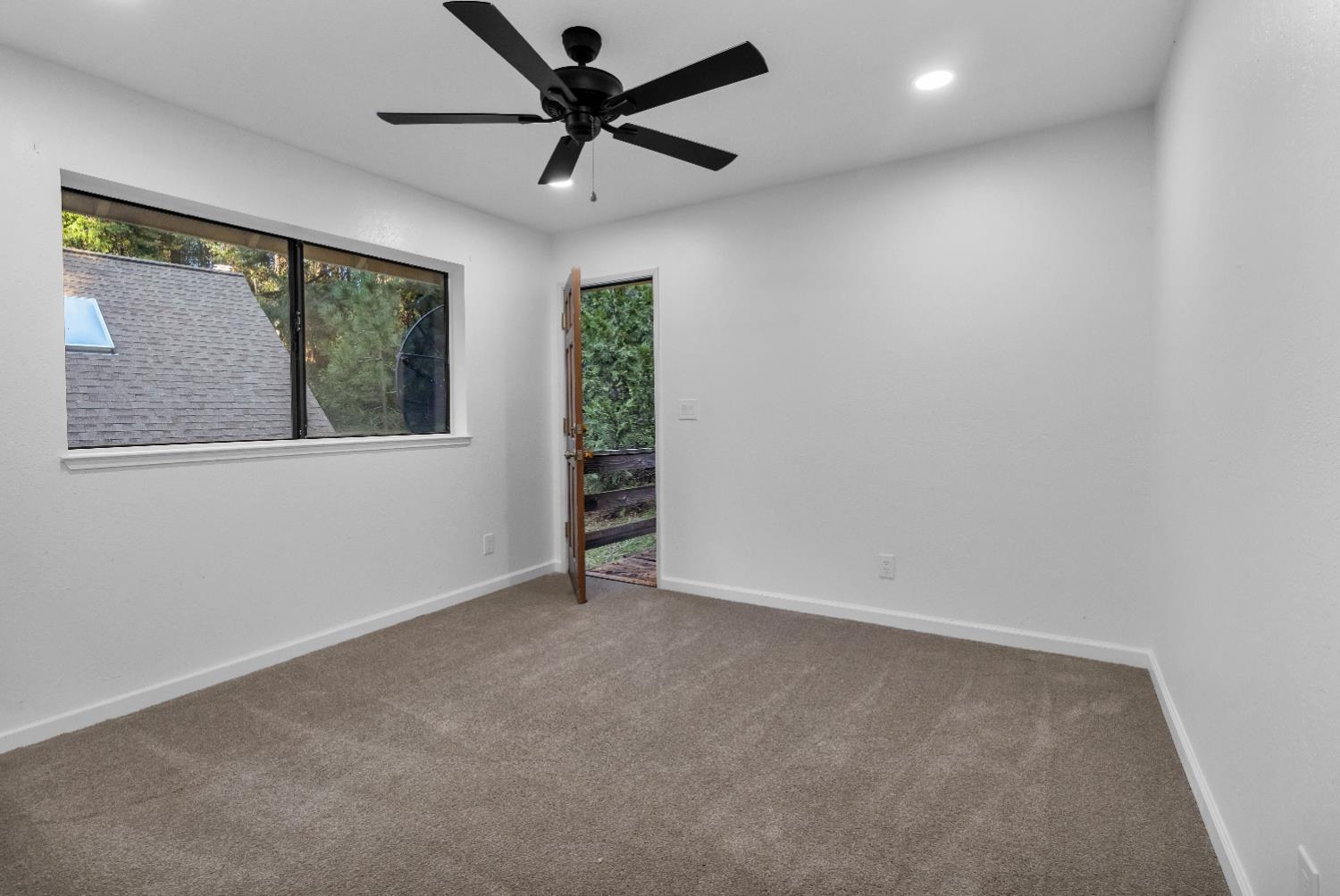 5300 Pine Ridge Drive