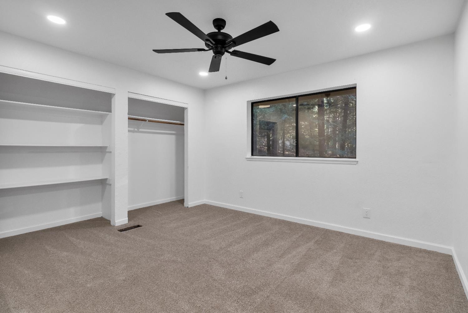 5300 Pine Ridge Drive