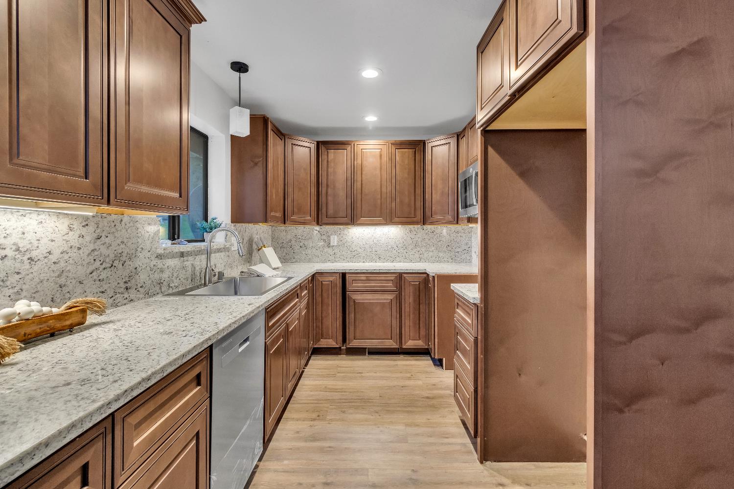 5300 Pine Ridge Drive