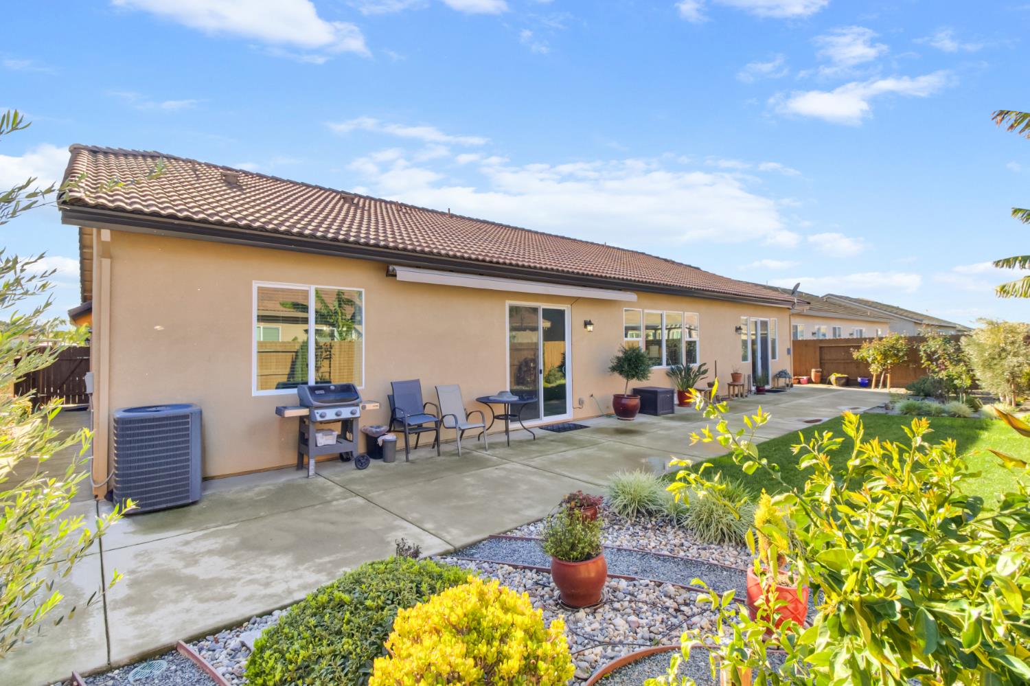 1101 Marichal Way