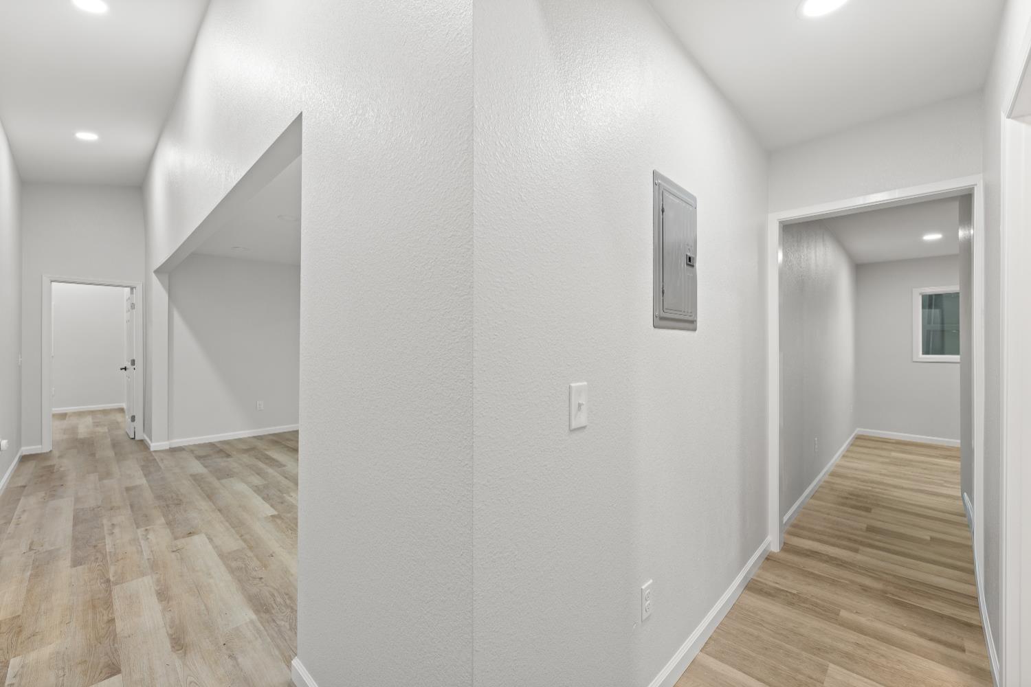 864 W 5th Street