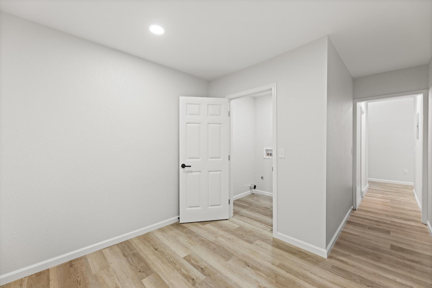 864 W 5th Street