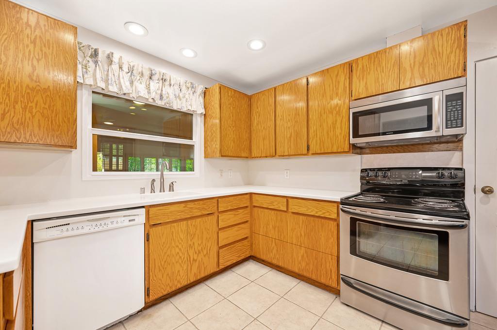 2633 Granite Way