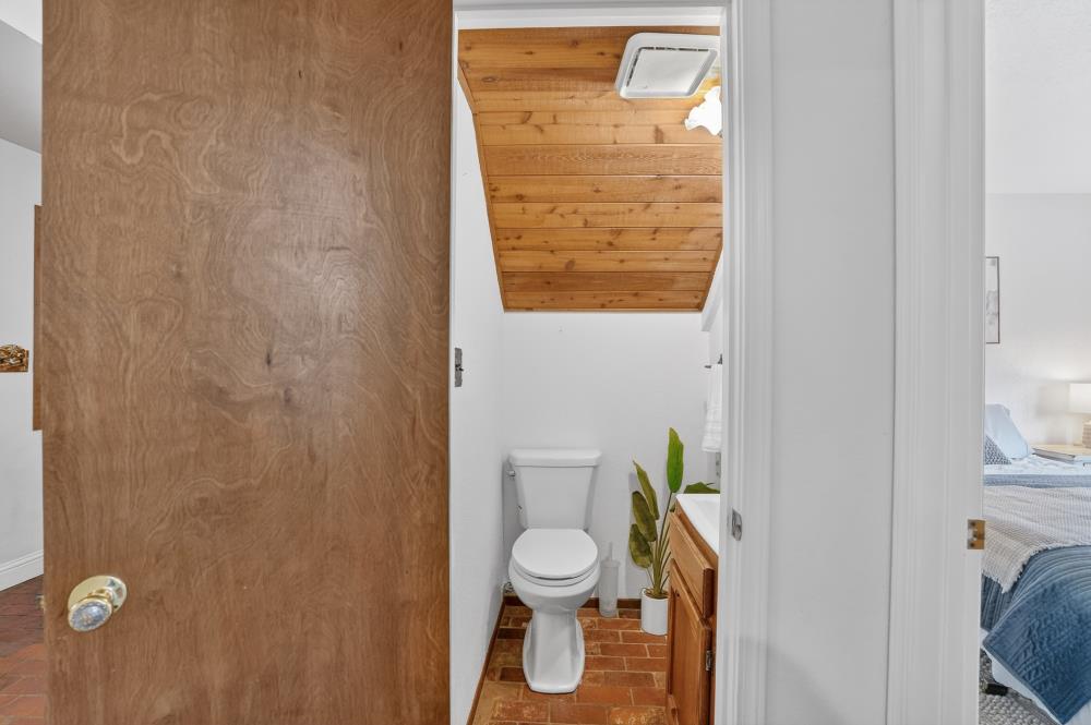 14130 Sargent Avenue