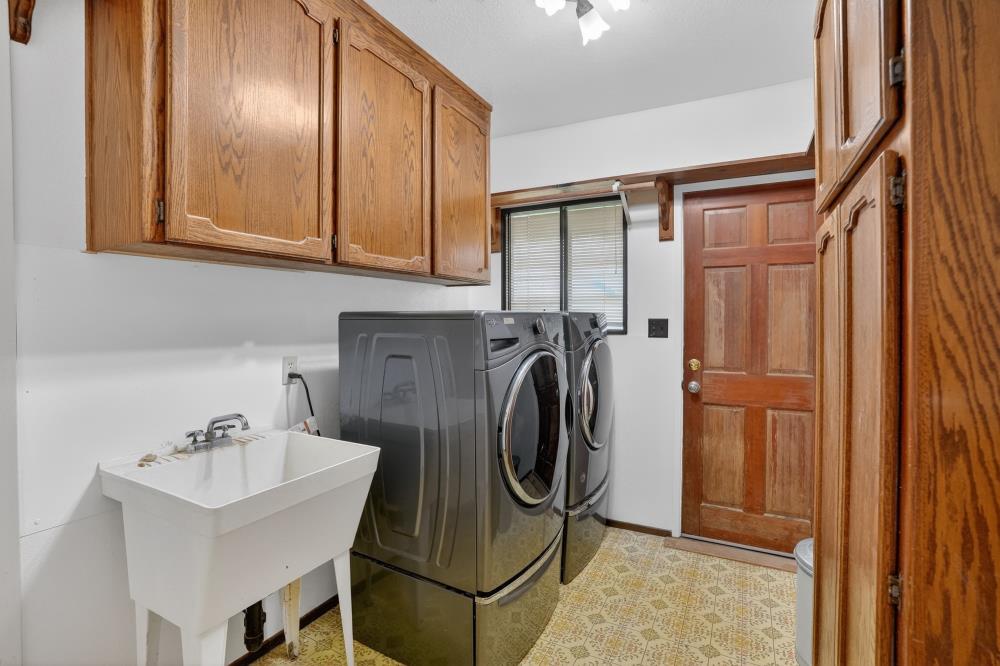 14130 Sargent Avenue