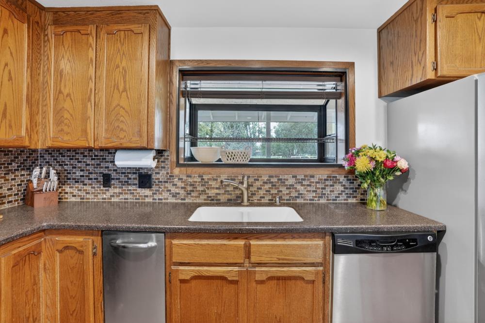 14130 Sargent Avenue