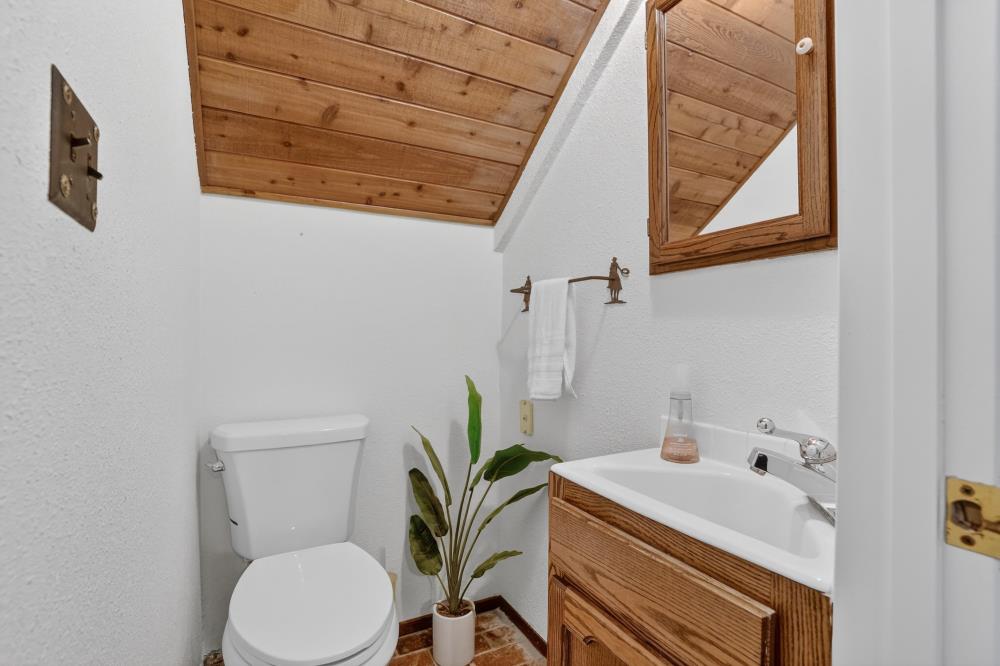 14130 Sargent Avenue