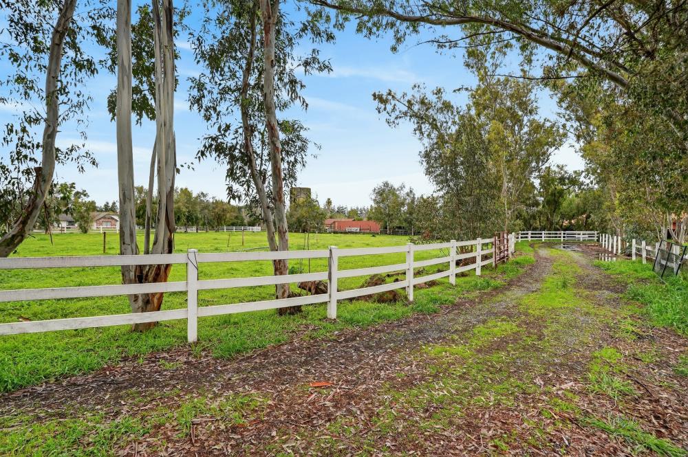 14130 Sargent Avenue