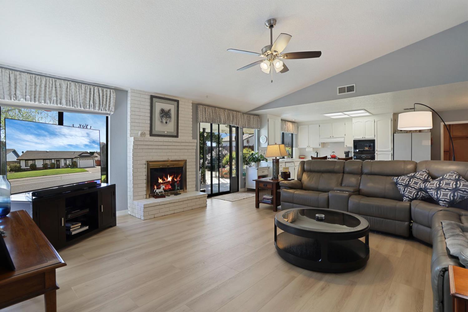 724 Adare Way