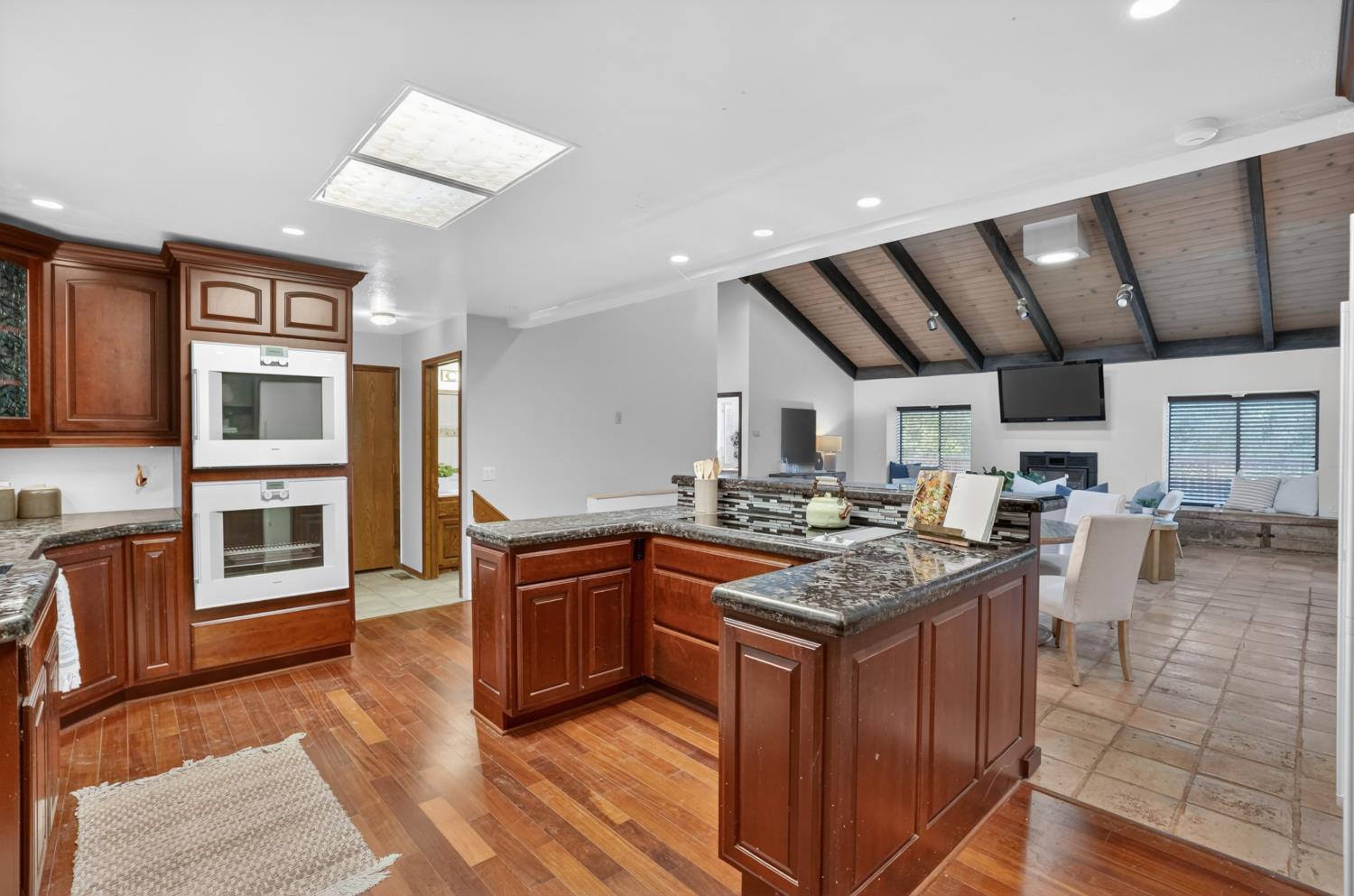 2645 Shadow Lane