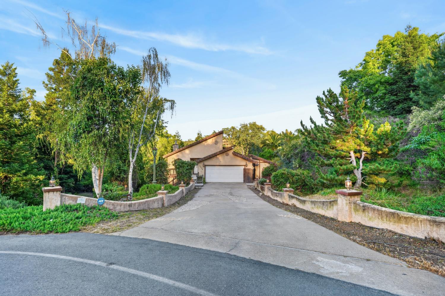 2645 Shadow Lane