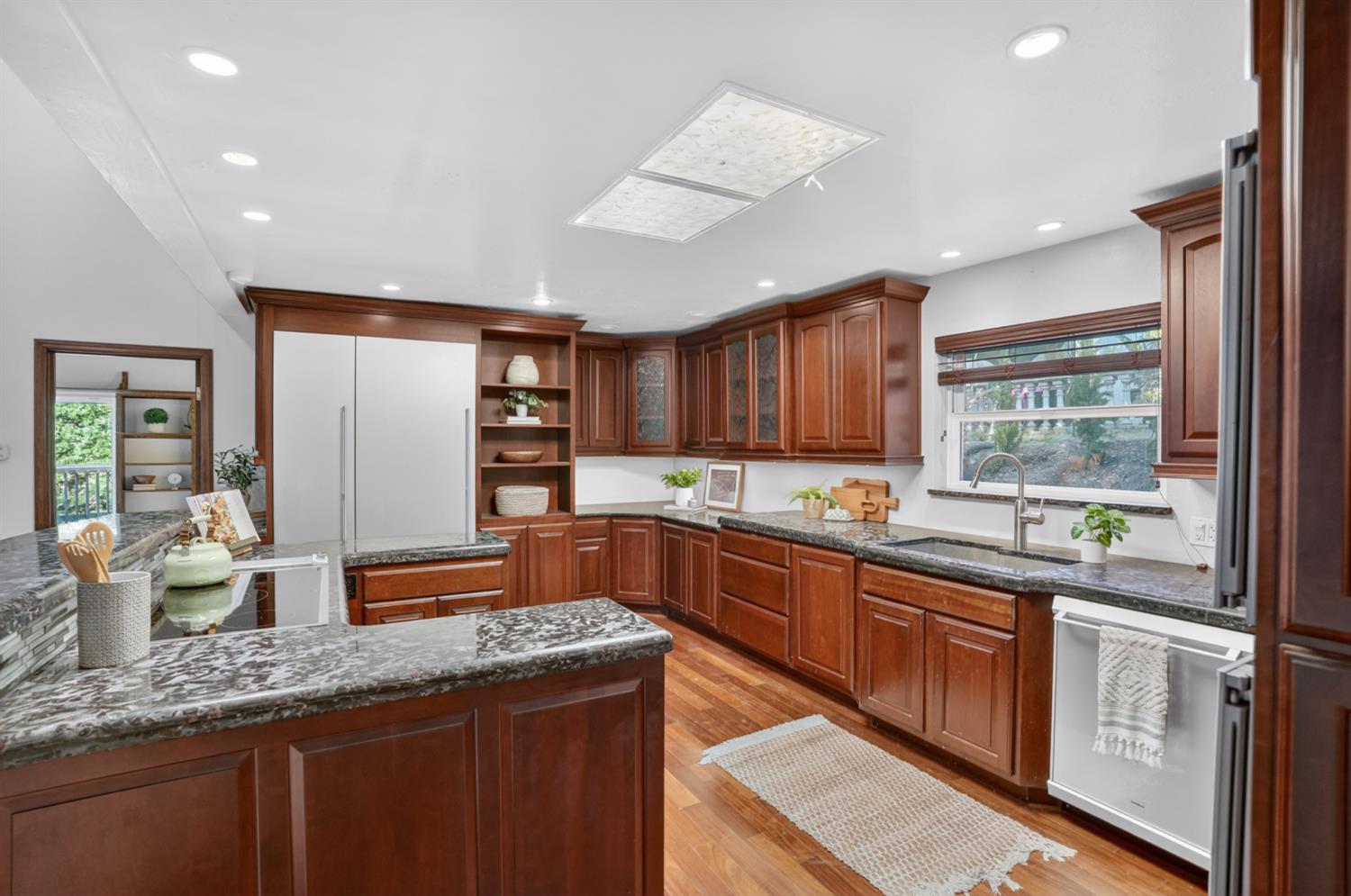 2645 Shadow Lane