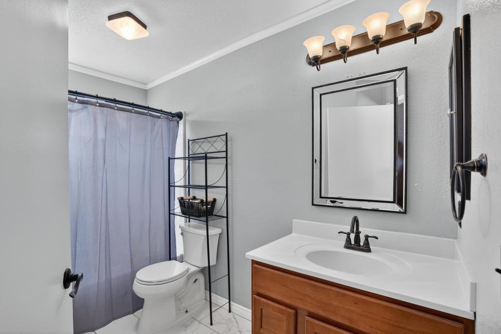 1177 Amberhill Avenue