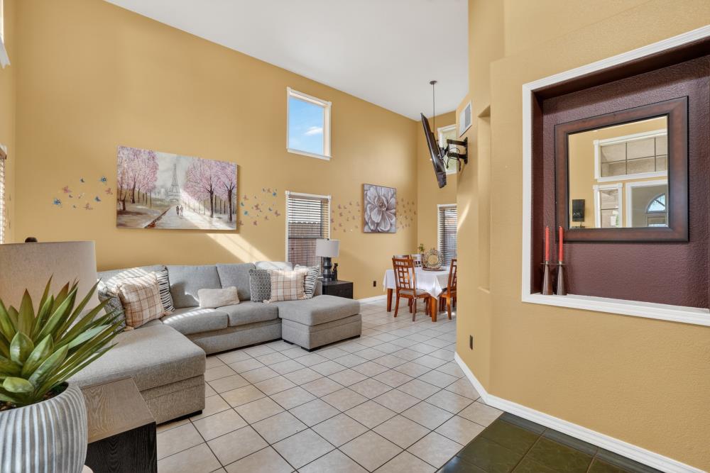 1177 Amberhill Avenue