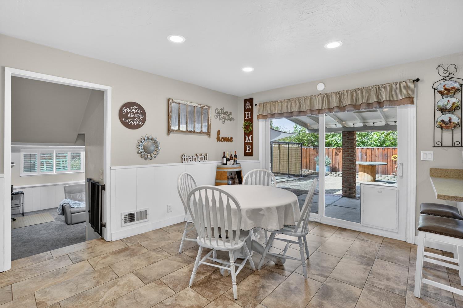 1042 Norfolk Road