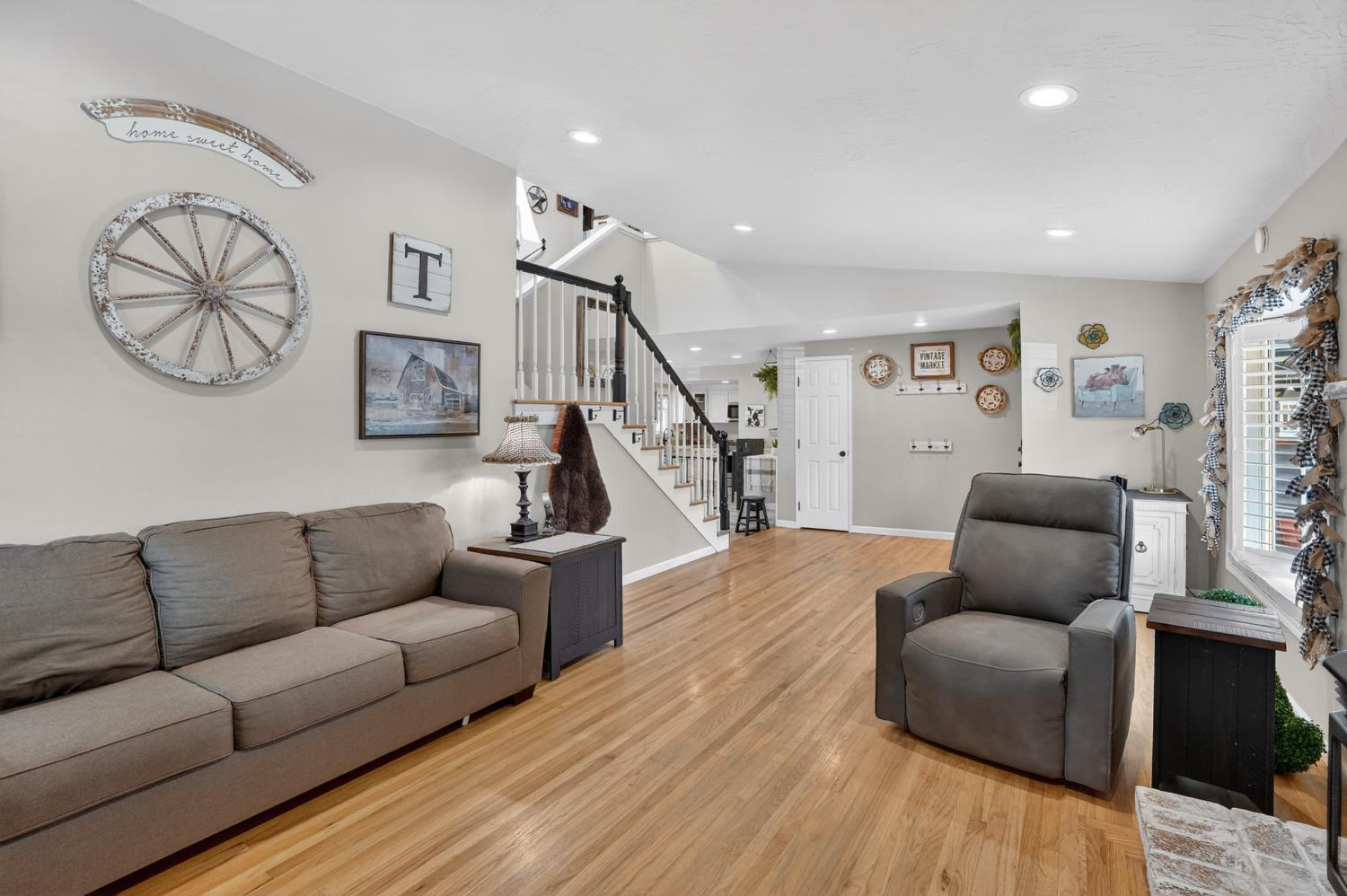 1042 Norfolk Road