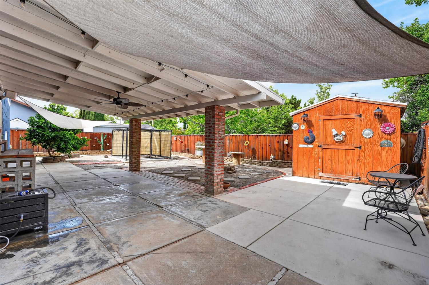 1042 Norfolk Road