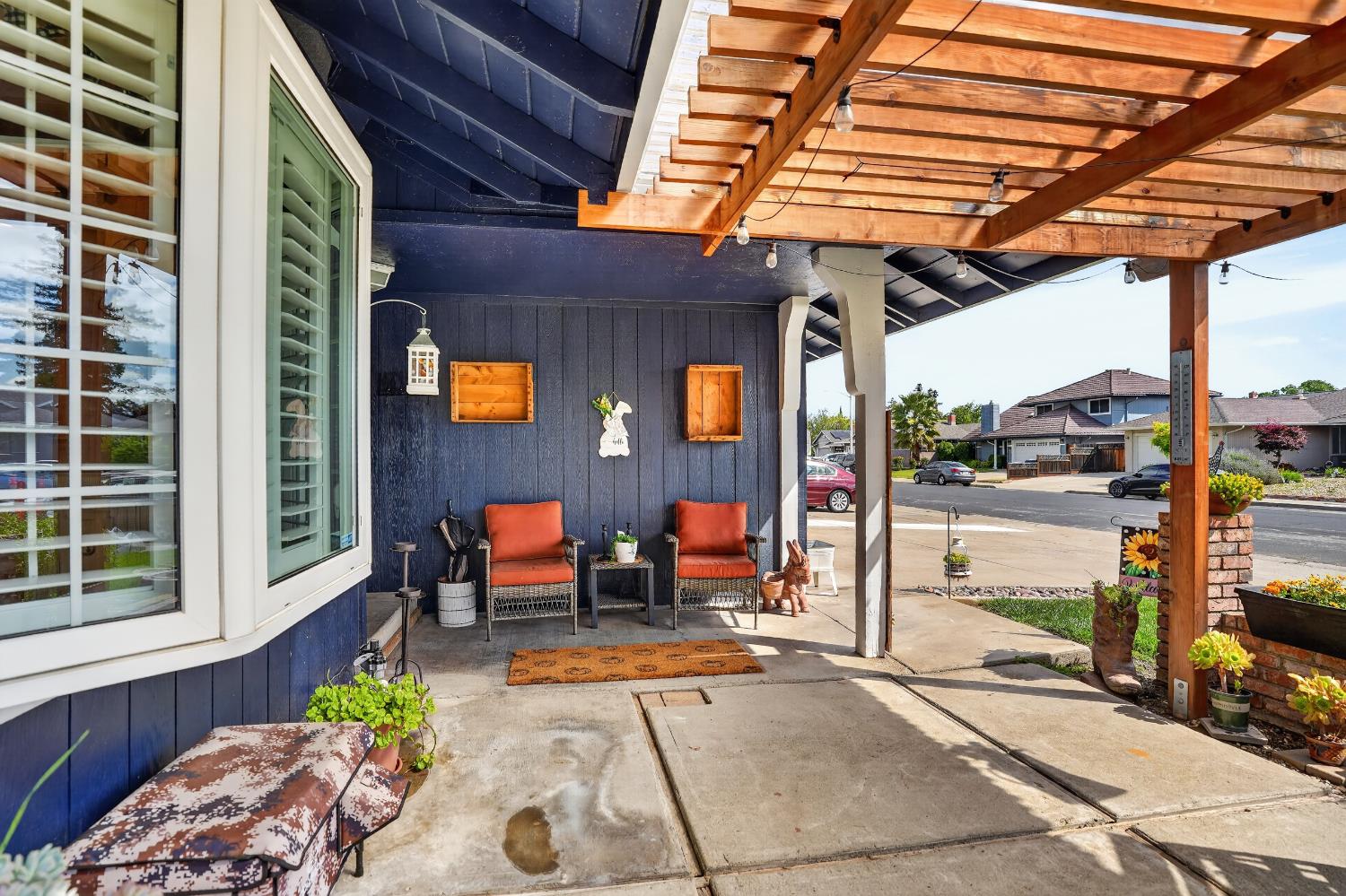 1042 Norfolk Road