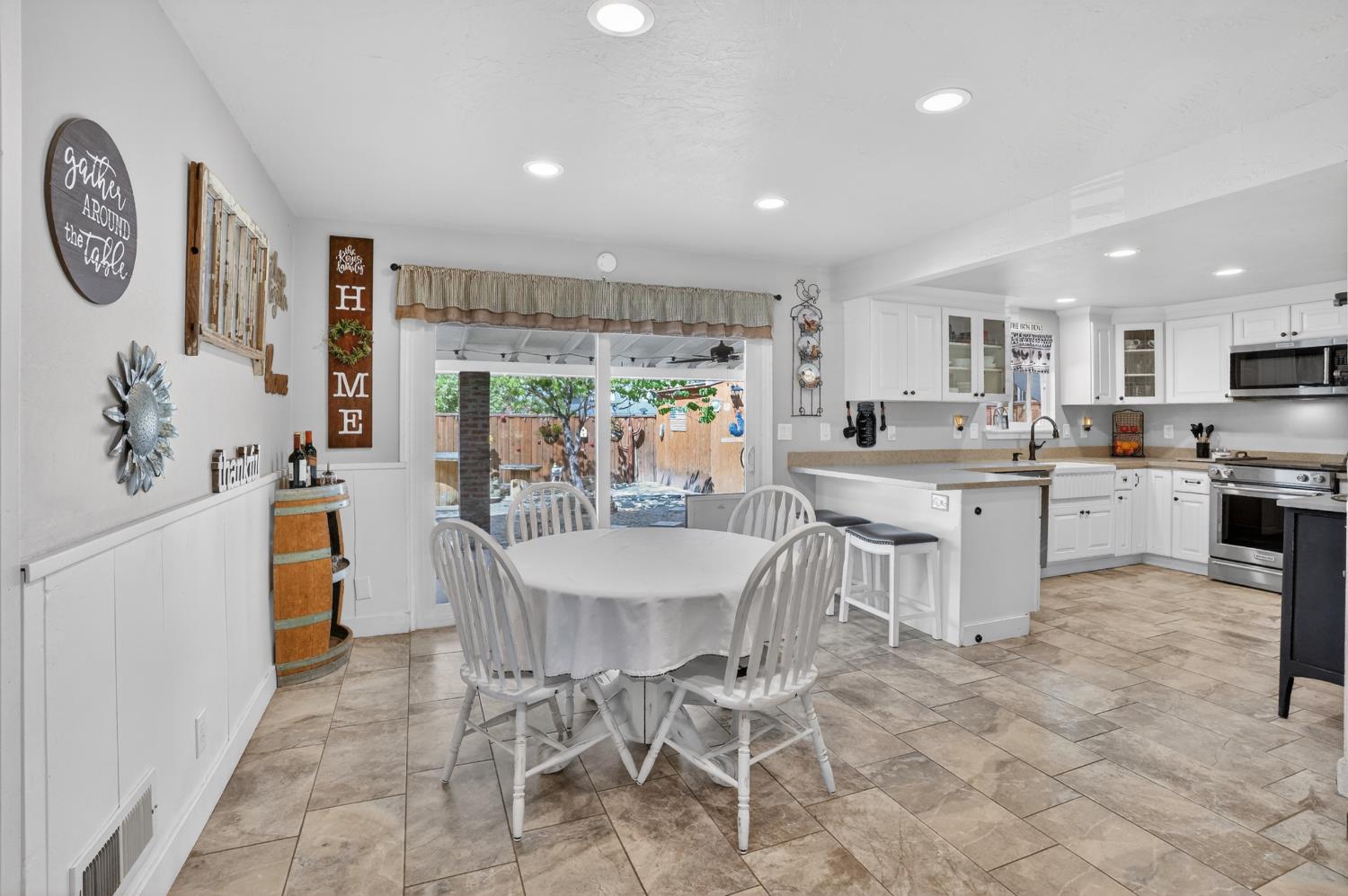 1042 Norfolk Road