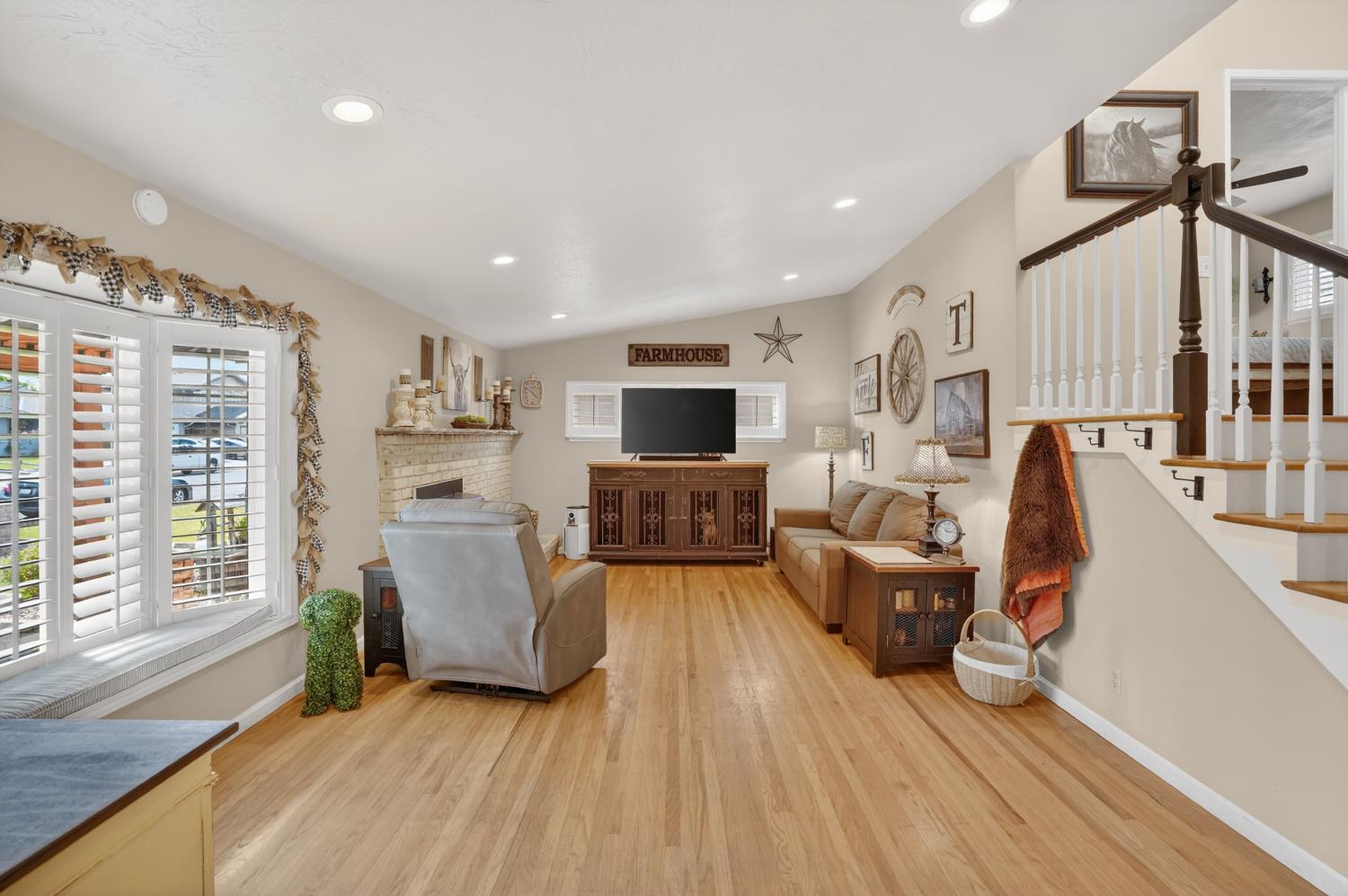 1042 Norfolk Road