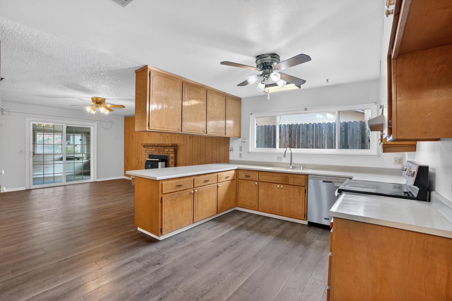 6433 Terra Way