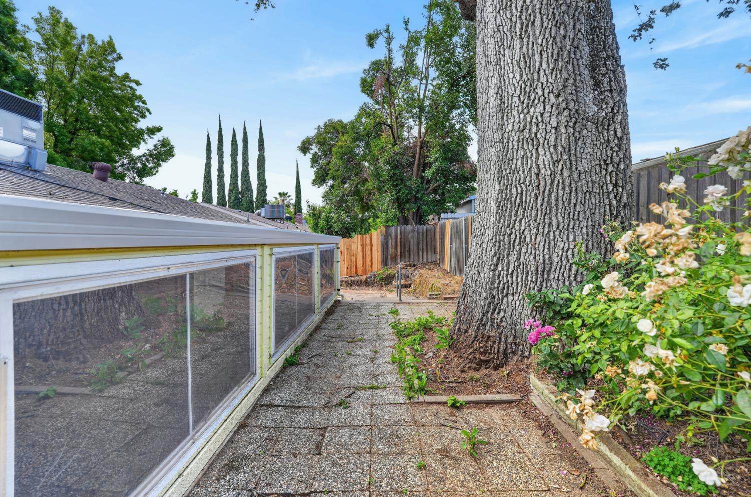 6433 Terra Way